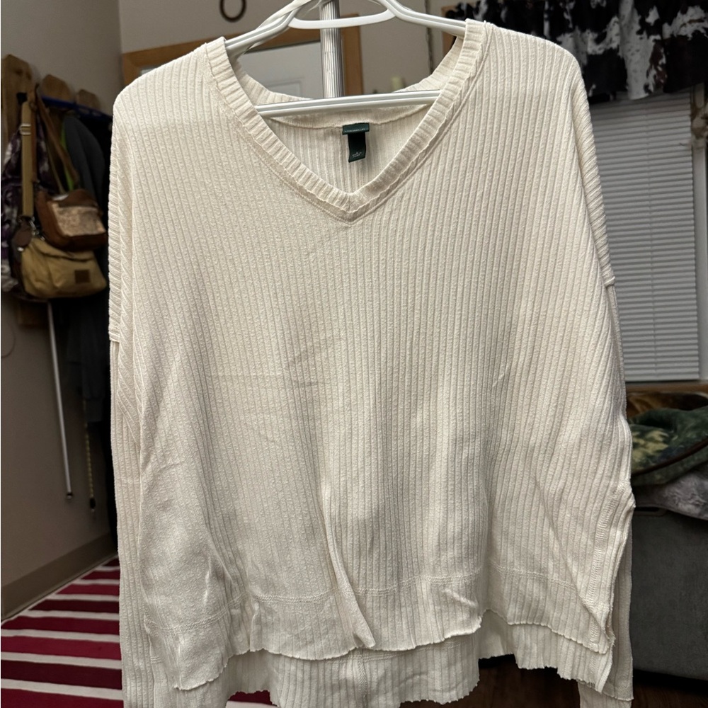 Wild Fable Cream Ribbed V-Neck Blouse